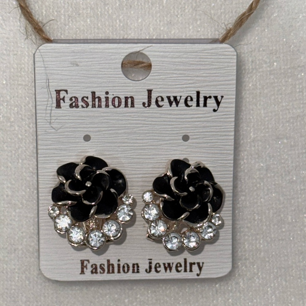 NWT Black Rose Gold White Gem Earrings